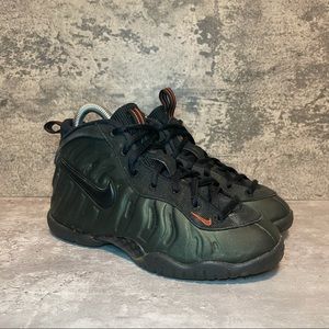 Nike Air Foamposite Pro 'Sequoia' Sneakers sz 2Y